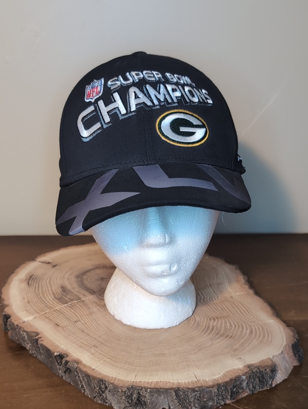 Green Bay Packers Super Bowl Champions Fitted Black Cap Baseball Style Hat